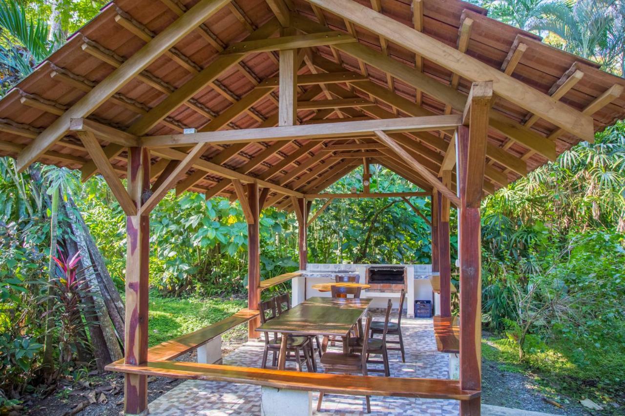 Lodge Cabinas Iguana *